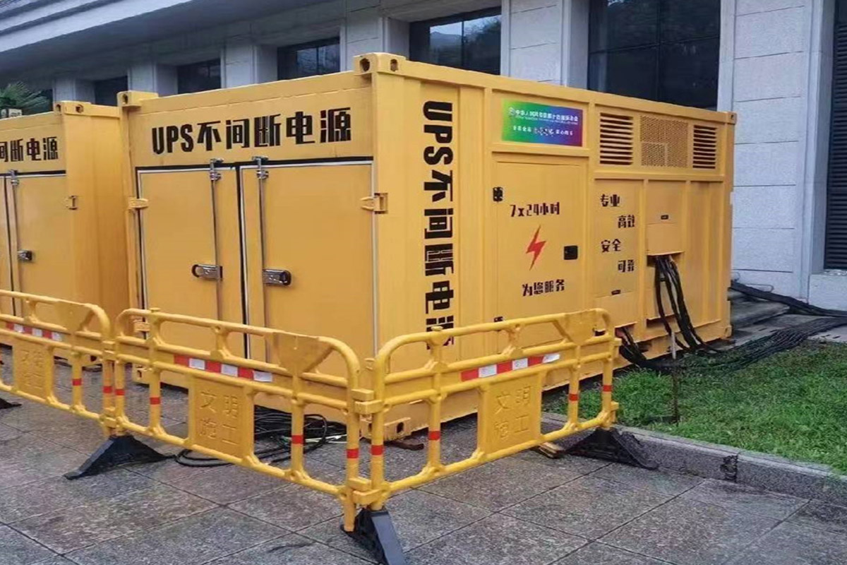 奈曼发电机租赁施工现场